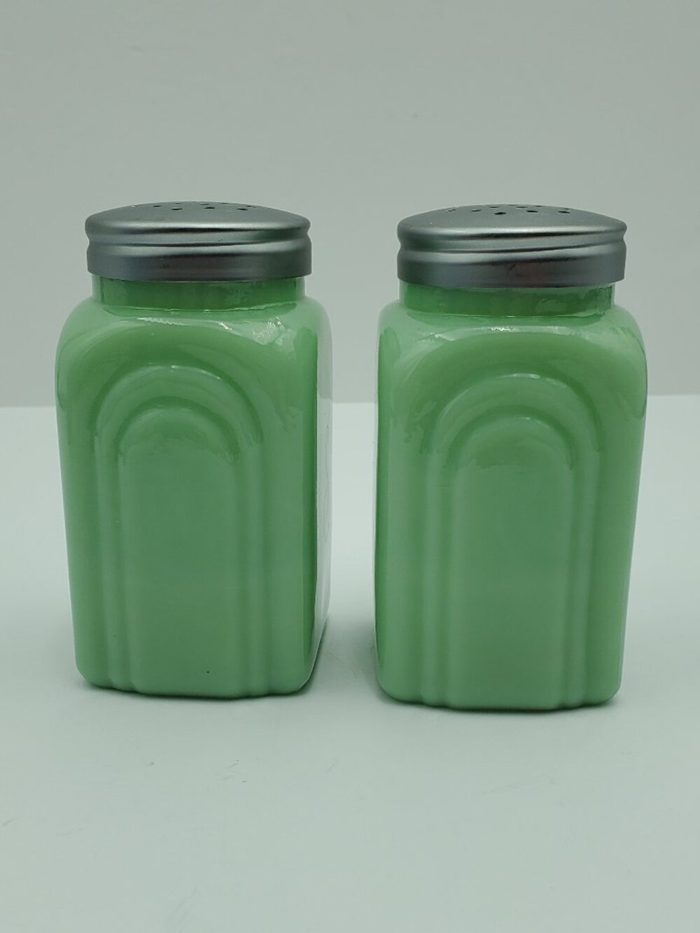 Jadeite Salt & Pepper Shakers Green Milk Glass Shaker Set with S & P Initials - Picture 8 of 8